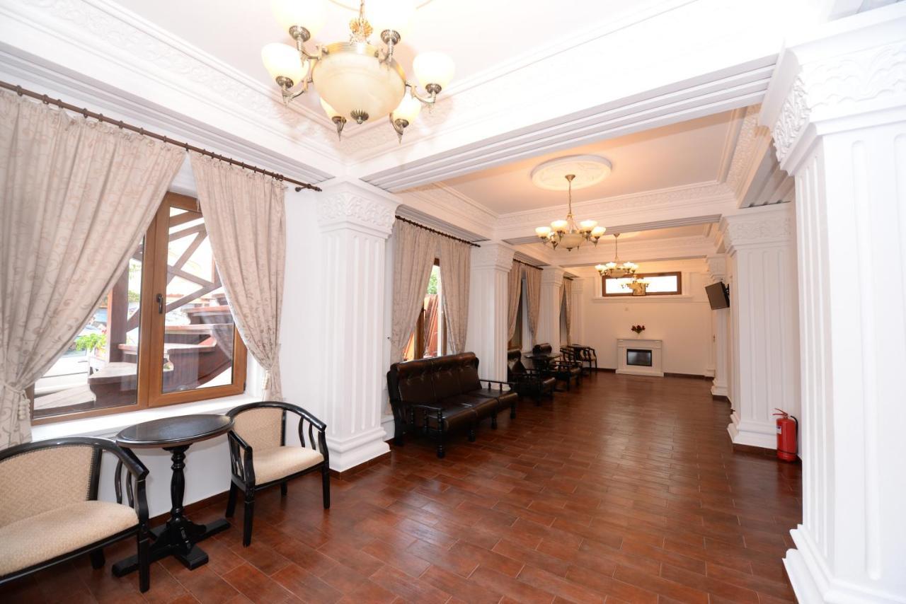Hotel Belvedere Vatra Dornei Buitenkant foto